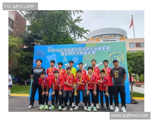 上海足球队在杯赛中的耐力与韧性表现分析与评价 上海足球队在杯赛中的耐力与韧性表现分析与评价