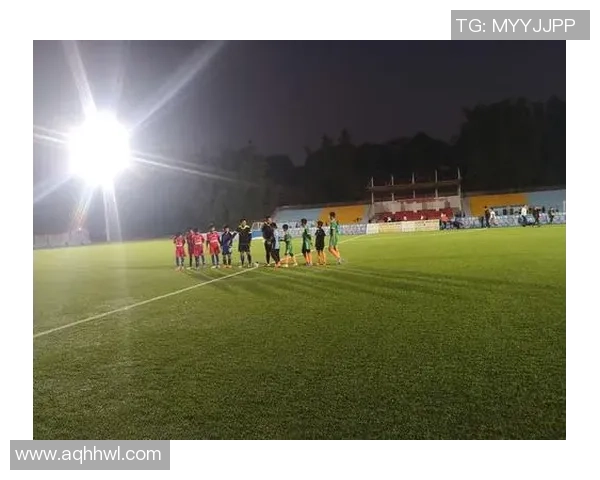 接亲桌面足球盛宴欢乐无限亲友齐聚共享幸福时刻