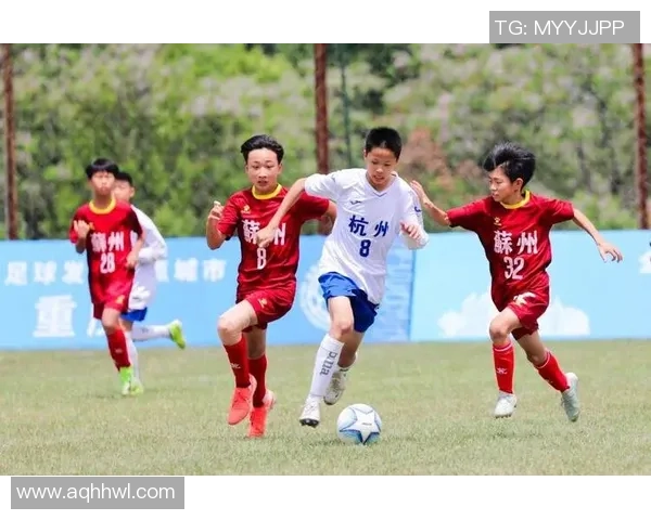 杭州足球队以67分稳居总决赛积分榜首位争夺冠军形势明朗 杭州足球队以67分稳居总决赛积分榜首位争夺冠军形势明朗