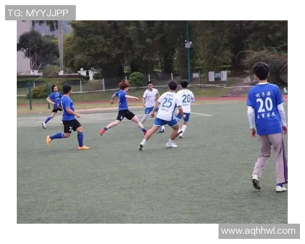 看足球跳舞的激情碰撞与梦想交汇的精彩瞬间